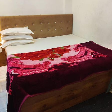 Hotel Amritam Inn Ujjain Buitenkant foto
